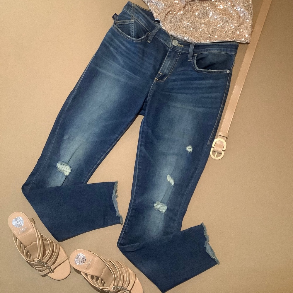 Rock & Republic distressed slim jean